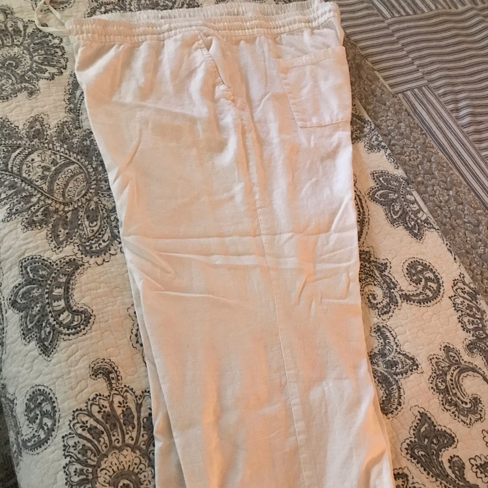 Old Navy white linen crop pants